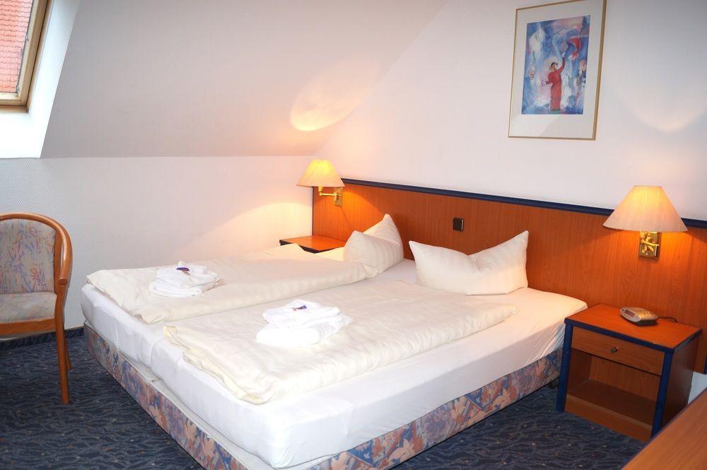 Regiohotel Pfaelzer Hof ヴェルニゲローデ エクステリア 写真